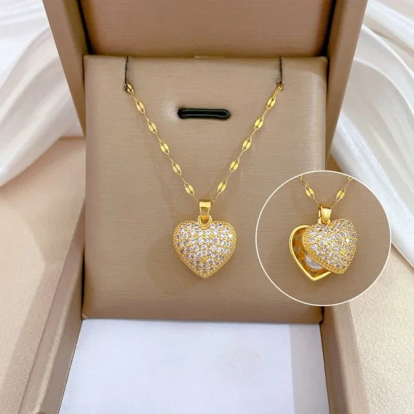 Ladies Gold Pendant Collection